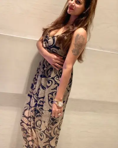 Kubolong Escort
